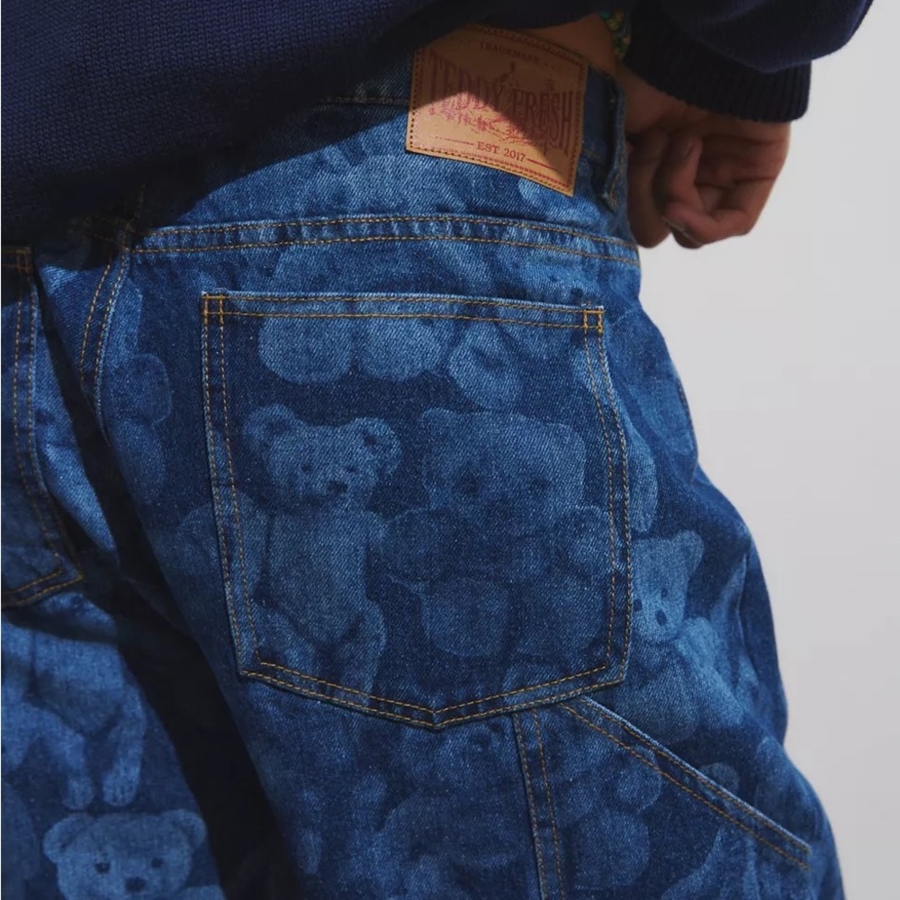 NWT Teddy Fresh Bear Print Carpenter Jeans in Blue - Picture 4 of 4